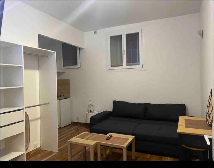 Meuble Equipe!! Apartment